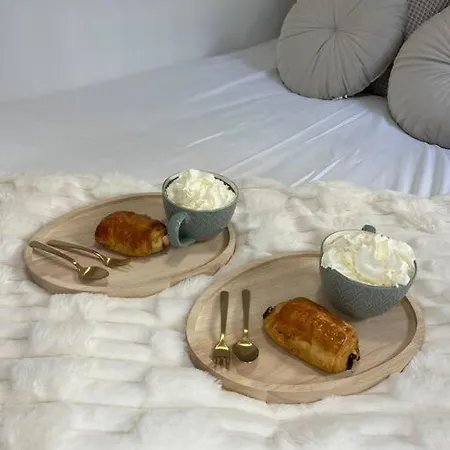 T2 Equipe Apartment *